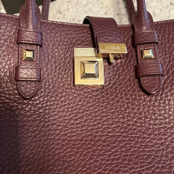 Furla Genuine Leather Bag with Gold and Brown Accents EUC beautiful fall color! - Picture 15 of 16